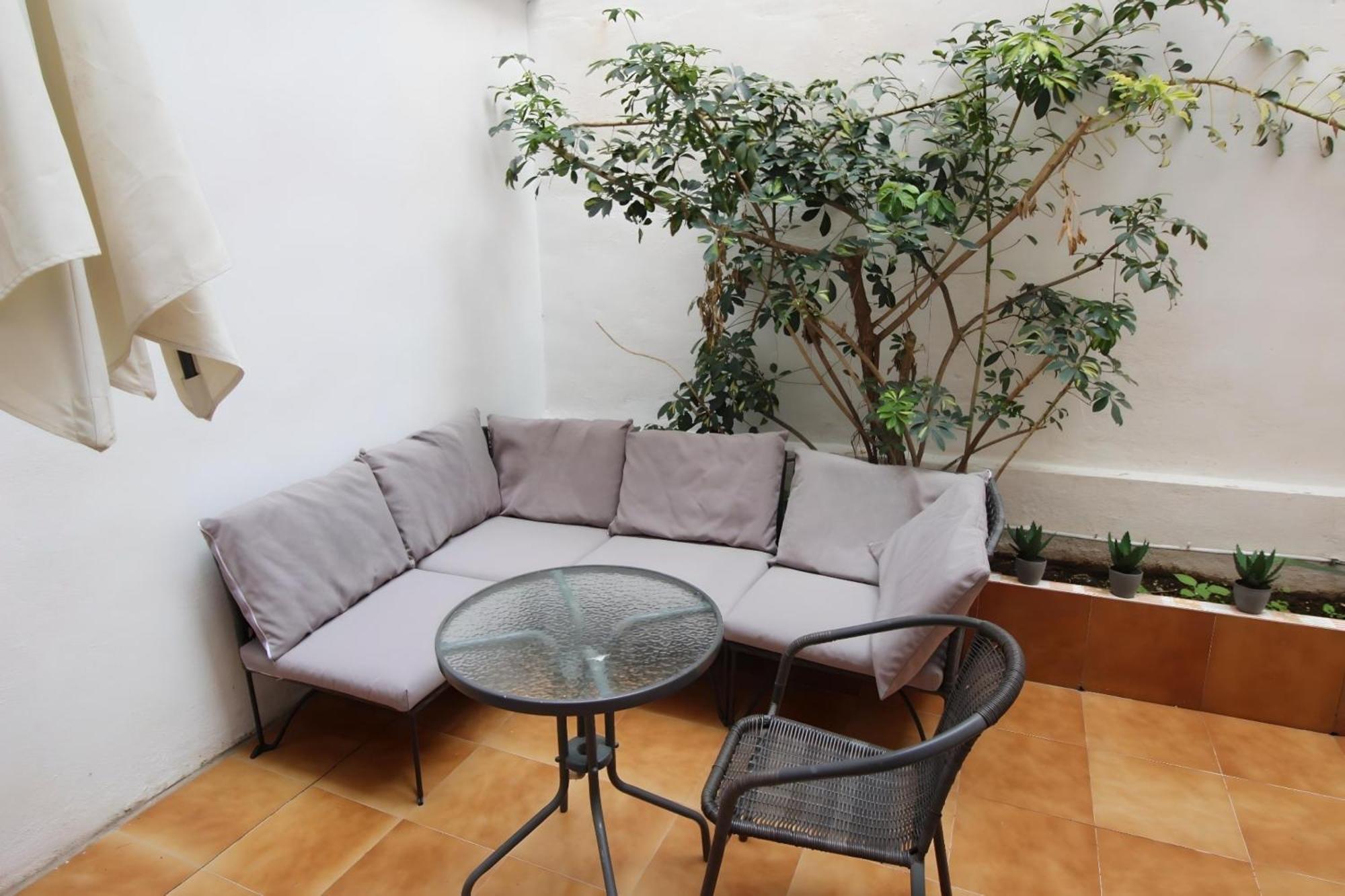 Increible Apartamento Con Terraza Al Lado De Torres De Quart バレンシア エクステリア 写真