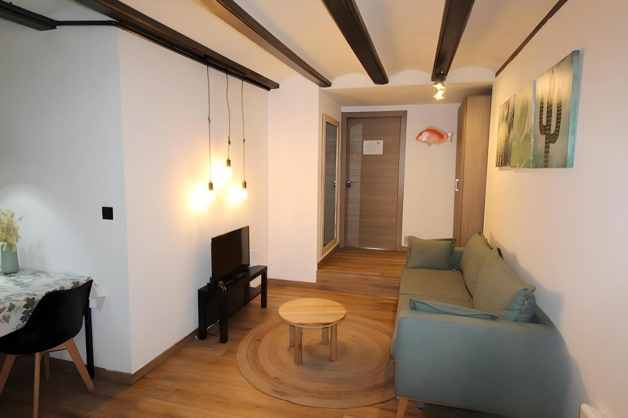 Increible Apartamento Con Terraza Al Lado De Torres De Quart バレンシア エクステリア 写真
